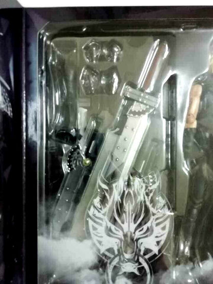 Final Fantasy VII Advent Children Play Arts Kai Action Figure Cloud Strife