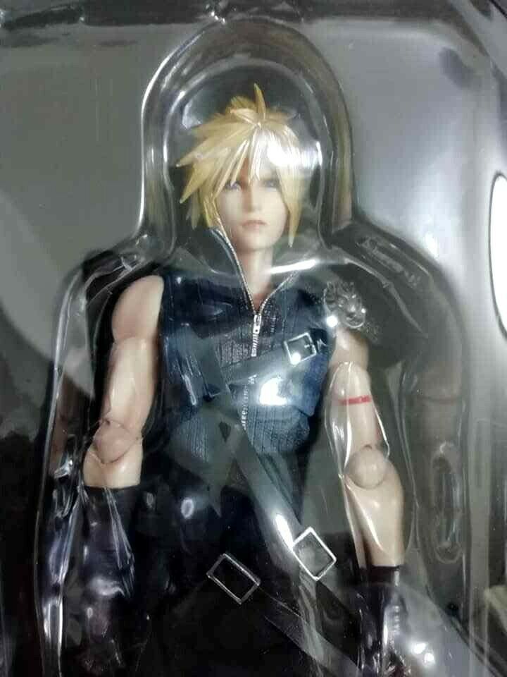 Play arts kai sale cloud advent children